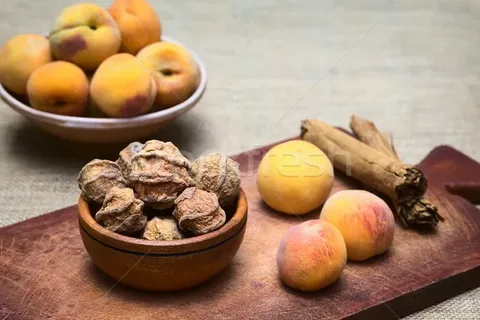 تصویر 2 از فروش میوه خشک شلیل + قیمت خرید به صرفه